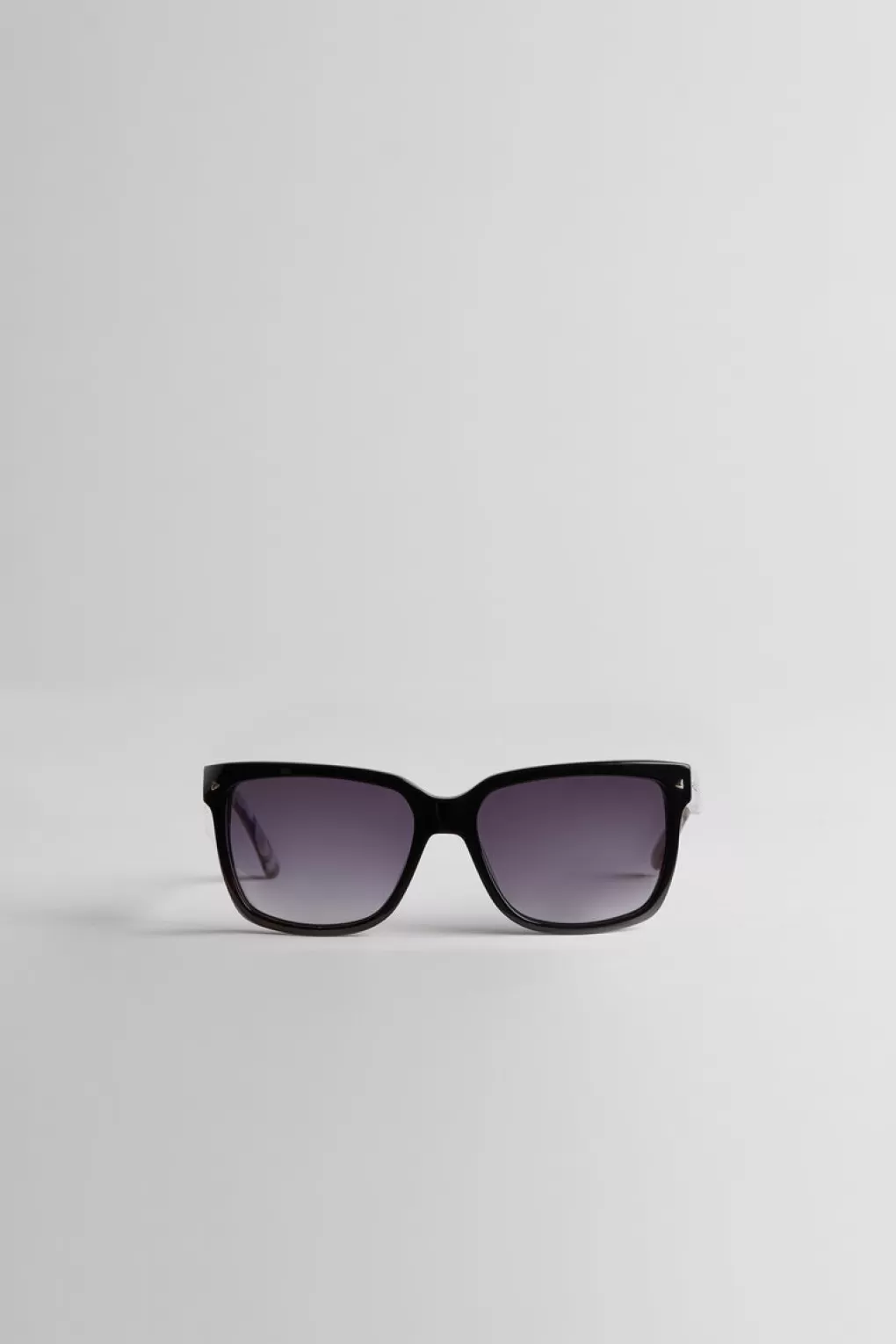 Fashion Elie Tahari Classic Rectangle Sunglasses Black/Grey Pearl