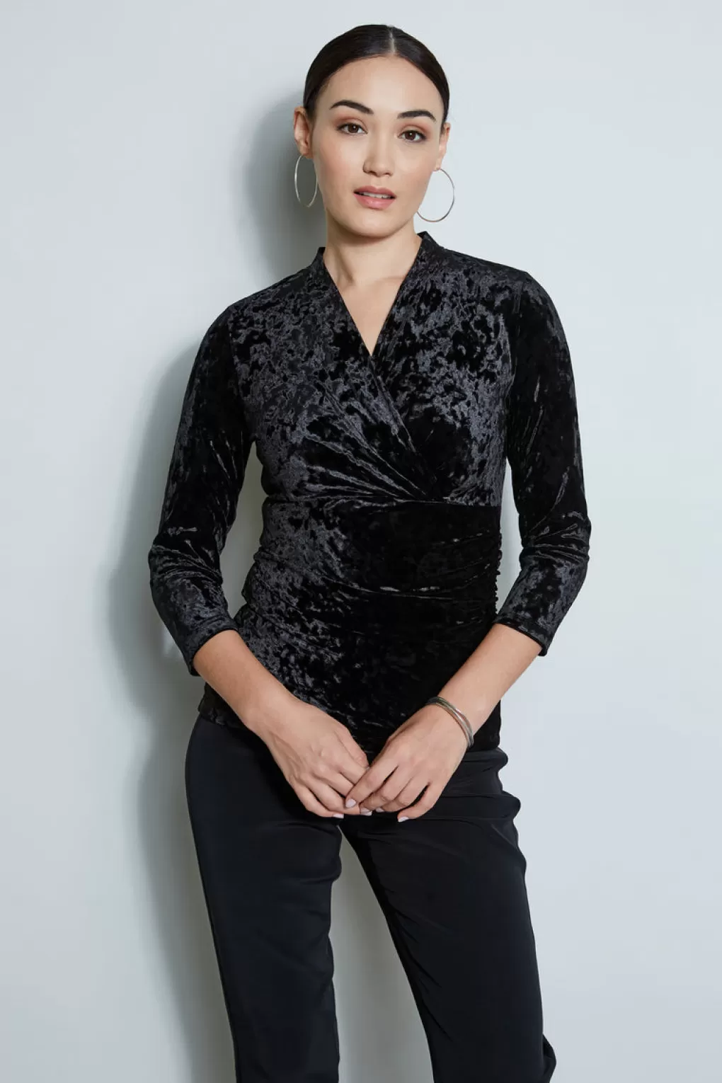 Best Sale Elie Tahari Crushed Velvet Ruched Knit BLACK