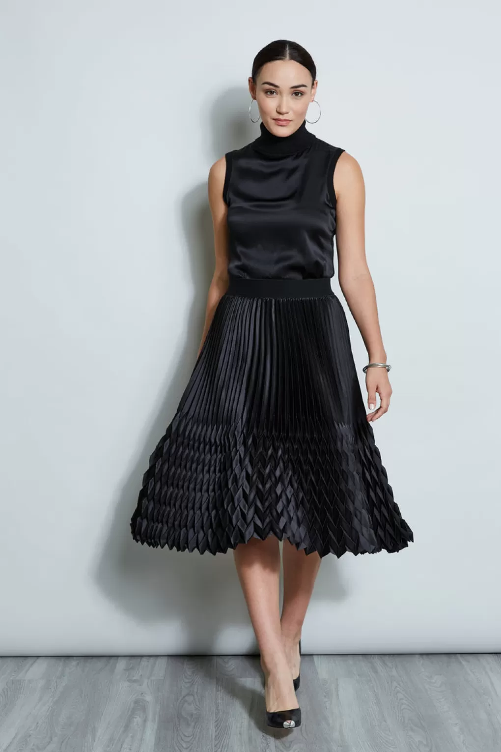 Store Elie Tahari Diamond Pleated Skirt BLACK