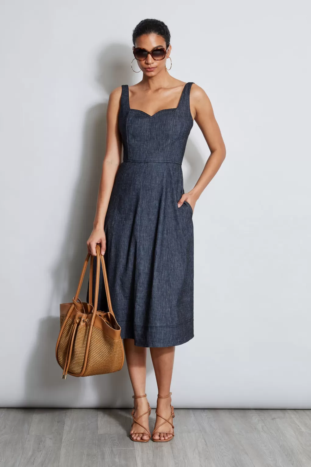 Outlet Elie Tahari Linen Fit & Flare Contour Dress DENIM