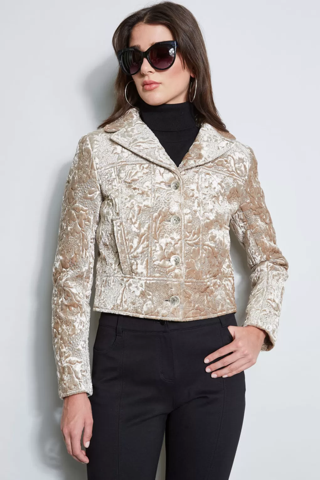 Fashion Elie Tahari Quilted Velvet Cropped Jacket BEIGE