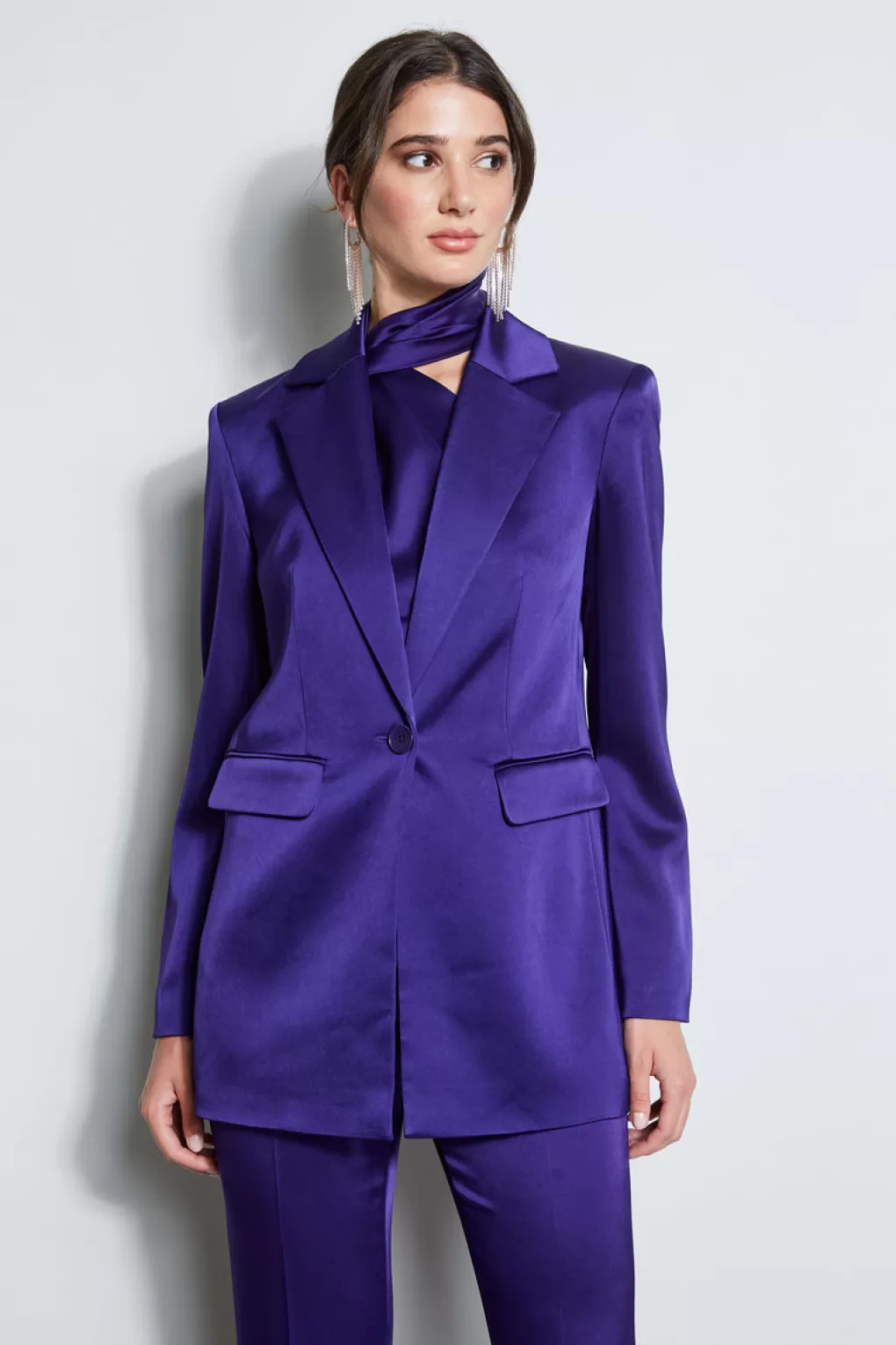 Store Elie Tahari Satin Boyfriend Blazer WINTER PLUM