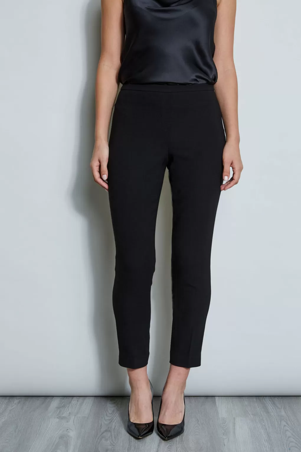 Sale Elie Tahari Slim Fit Crepe Pant BLACK