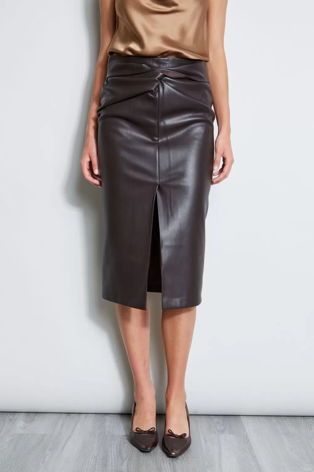 Store Elie Tahari Twist Vegan Leather Skirt ESPRESSO